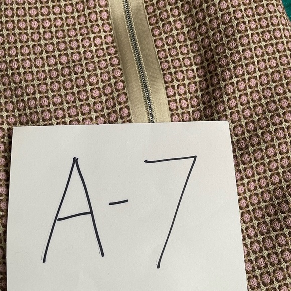 Ann Taylor lined skirt Sz 10 side zipper - Picture 9 of 10